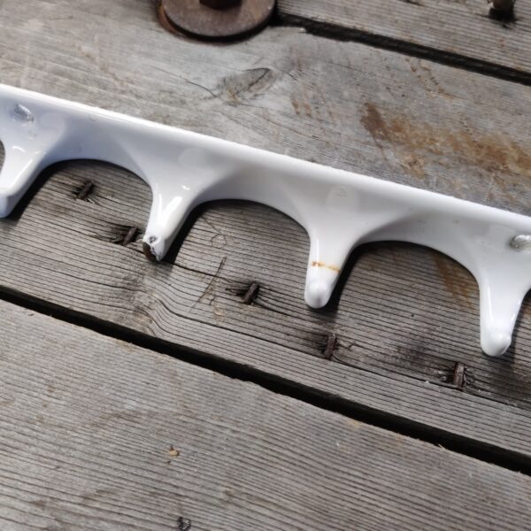 emalinaulakko 4 koukkua viallinen