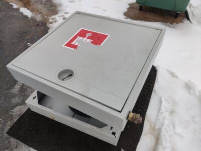 paloposti 790x790x135 seinään upotettava