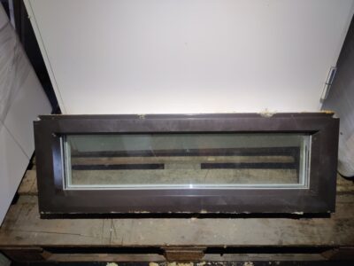 Kiinteä ikkuna oven päälle 900*300x130