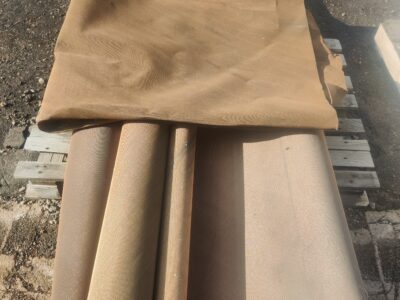 Kudottu messinkiverkko