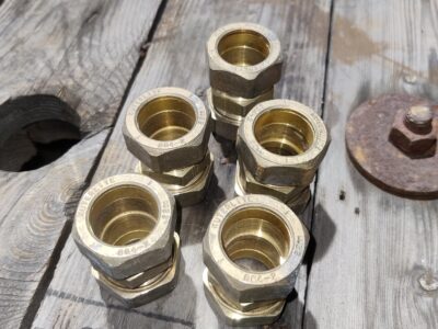 Puserrusliitin 22mm suora 5kpl