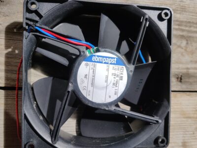 Laitetuuletin 120X120X38