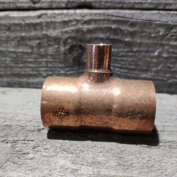 KAPILLAARI T-YHDE 5130 28x12x28Cu