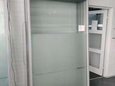 Lasielementti tilanjakaja MDF