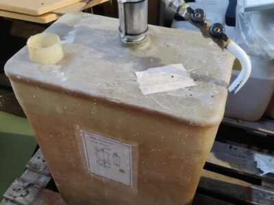 GLYKOLISÄILIÖ PUMPULLA PL-G 100 LITRAA NIRA 2 PUMPULLA.