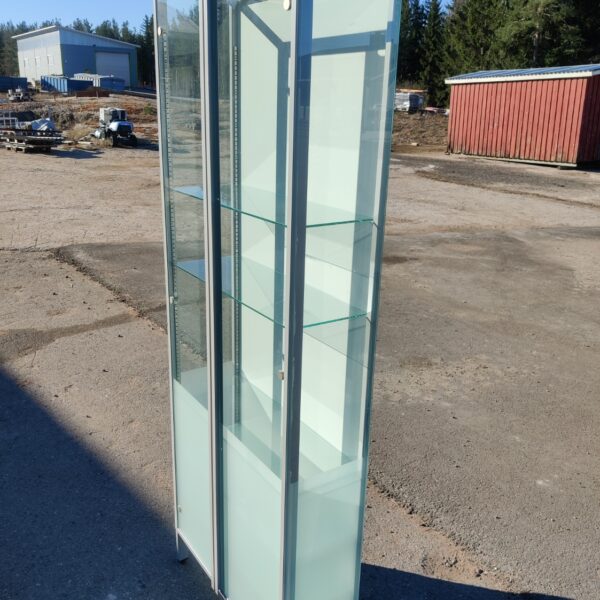 vitriini 02 vitriini 02