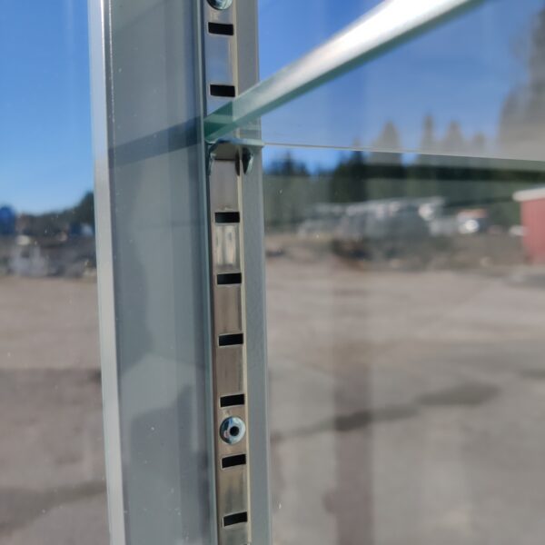 vitriini 04 vitriini 04