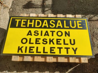 Tehdasalue kyltti